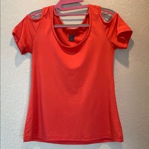 Peek a boo shoulder tee